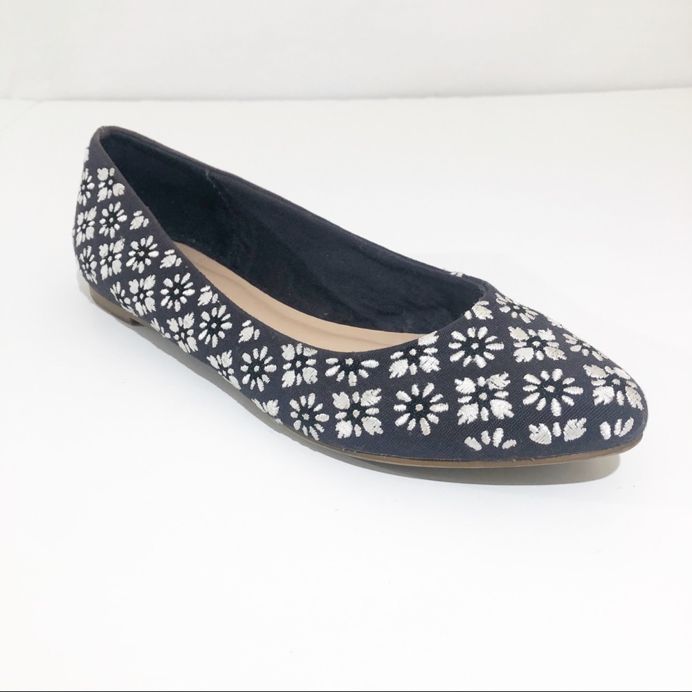 🥳 Kelly & Katie | Black Pointed Flats